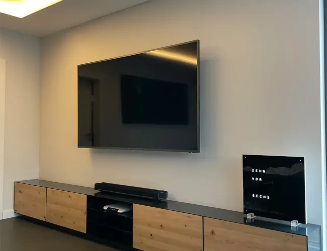 fachwerk_wohnzimmer_schrank_lang